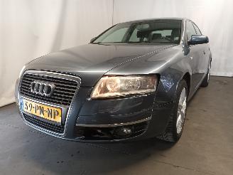 krockskadad bil auto Audi A6 A6 (C6) Sedan 2.4 V6 24V (BDW) [130kW]  (05-2004/10-2008) 2004/9