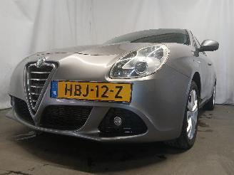 Coche accidentado Alfa Romeo Giulietta Giulietta (940) Hatchback 1.6 JTDm 16V (940.A.3000) [77kW]  (04-2010/0=
2-2016) 2013/3