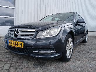 Coche accidentado Mercedes C-klasse C Estate (S204) Combi 2.2 C-180 CDI 16V BlueEFFICIENCY (OM651.913) [88=
kW]  (04-2010/08-2014) 2011/10