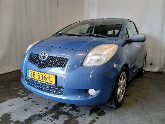 Coche accidentado Toyota Yaris Yaris II (P9) Hatchback 1.3 16V VVT-i (2SZFE) [64kW]  (08-2005/11-2010=
) 2007/4
