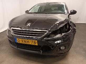 krockskadad bil auto Peugeot 308 308 SW (L4/L9/LC/LJ/LR) Combi 5-drs 1.2 12V e-THP PureTech 130 (EB2DTS=
(HNY)) [96kW]  (03-2014/12-2021) 2014/9