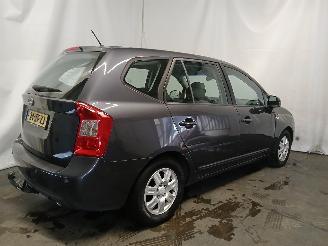Kia Carens Carens III (FG) MPV 2.0i CVVT 16V (G4KA) [106kW]  (09-2006/06-2013) picture 6