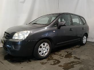 Kia Carens Carens III (FG) MPV 2.0i CVVT 16V (G4KA) [106kW]  (09-2006/06-2013) picture 3