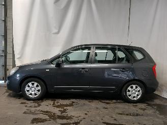 Kia Carens Carens III (FG) MPV 2.0i CVVT 16V (G4KA) [106kW]  (09-2006/06-2013) picture 4