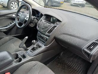 Ford Focus Focus 3 Wagon Combi 1.0 Ti-VCT EcoBoost 12V 125 (M1DA(Euro 5)) [92kW] =
 (02-2012/05-2018) picture 7