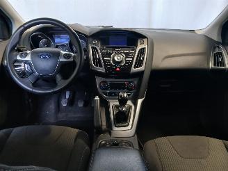 Ford Focus Focus 3 Wagon Combi 1.0 Ti-VCT EcoBoost 12V 125 (M1DA(Euro 5)) [92kW] =
 (02-2012/05-2018) picture 11