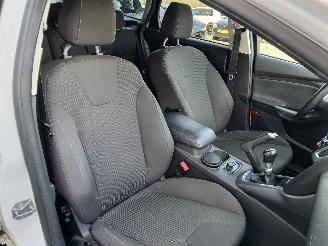 Ford Focus Focus 3 Wagon Combi 1.0 Ti-VCT EcoBoost 12V 125 (M1DA(Euro 5)) [92kW] =
 (02-2012/05-2018) picture 7