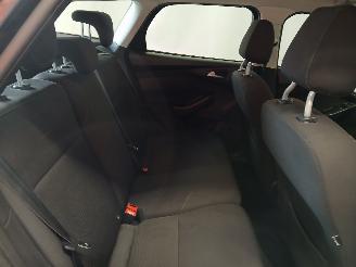 Ford Focus Focus 3 Wagon Combi 1.0 Ti-VCT EcoBoost 12V 125 (M1DD) [92kW]  (02-201=
2/05-2018) picture 10
