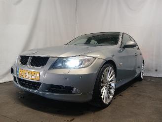 Auto incidentate BMW 3-serie 3 serie (E90) Sedan 320i 16V (N46-B20C) [110kW]  (12-2004/08-2007) 2005/3