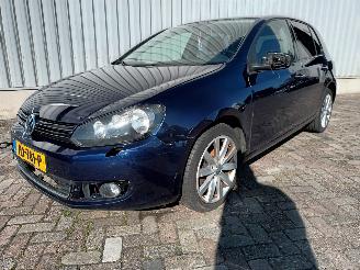 Damaged car Volkswagen Golf Golf VI (5K1) Hatchback 1.4 TSI 122 16V (CAXA(Euro 5)) [90kW]  (10-200=
8/11-2012) 2009/4