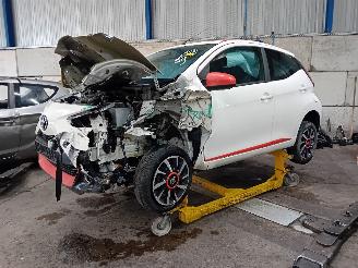 Dezmembrări autoturisme Toyota Aygo Aygo (B40) Hatchback 1.0 12V VVT-i (1KR-FE) [53kW]  (03-2018/...) 2019