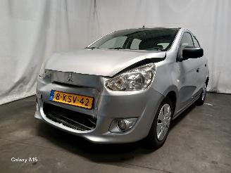 krockskadad bil auto Mitsubishi Space-star Space Star (A0) Hatchback 1.0 12V (3A90(Euro 5)) [52kW]  (05-2012/...)= 2013/7