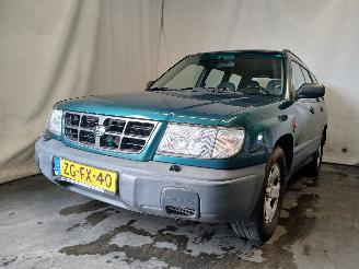 Schadeauto Subaru Forester Forester (SF) SUV 2.0 16V (EJ202) [90kW]  (08-1997/09-2002) 1999/4