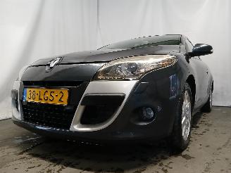 skadebil auto Renault Mégane Megane III Coupe (DZ) Hatchback 3-drs 1.4 16V TCe 130 (H4J-700(H4J-A7)=
) [96kW]  (04-2009/02-2016) 2010/4