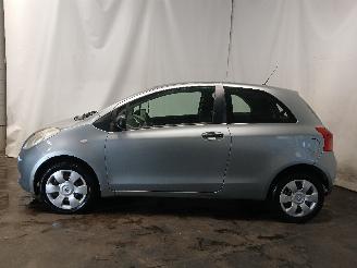 Toyota Yaris Yaris II (P9) Hatchback 1.0 12V VVT-i (1KR-FE) [51kW]  (08-2005/12-201=
1) picture 4