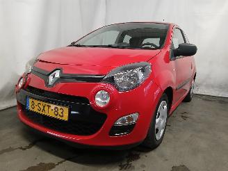 krockskadad bil auto Renault Twingo Twingo II (CN) Hatchback 3-drs 1.2 16V (D4F-764(D4F-E7)) [55kW]  (03-2=
007/09-2014) 2014/1