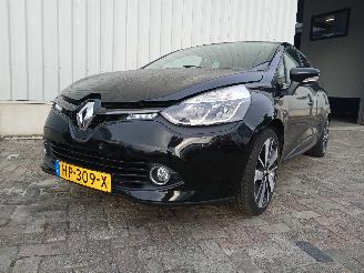 Damaged car Renault Clio Clio IV (5R) Hatchback 5-drs 1.5 Energy dCi 90 FAP (K9K-628(K9K-E6)) [=
66kW]  (11-2012/08-2021) 2015/12