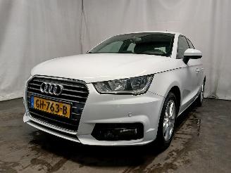 krockskadad bil auto Audi A1 A1 Sportback (8XA/8XF) Hatchback 5-drs 1.0 TFSI Ultra 12V (CHZB(Euro 6=
)) [70kW]  (03-2015/10-2018) 2015/5