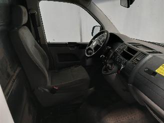 Volkswagen Transporter Transporter T5 Van 1.9 TDi (BRR) [62kW]  (01-2006/11-2009) picture 9