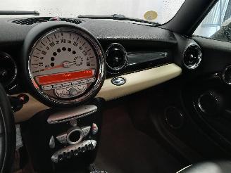 Mini Mini Mini (R56) Hatchback 1.6 16V Cooper S (N14-B16A) [128kW]  (10-2006/02-=
2010) picture 11