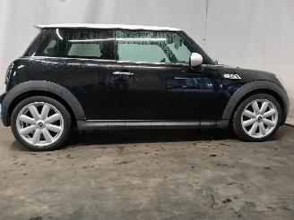 Mini Mini Mini (R56) Hatchback 1.6 16V Cooper S (N14-B16A) [128kW]  (10-2006/02-=
2010) picture 7