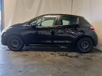 Peugeot 208 208 I (CA/CC/CK/CL) Hatchback 1.2 Vti 12V PureTech 82 (EB2F(HMZ)) [60k=
W]  (03-2012/12-2019) picture 4