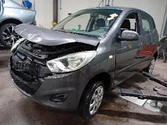  Hyundai I-10 i10 (F5) Hatchback 1.1i 12V (G4HG5) [51kW]  (04-2011/12-2013) 2011