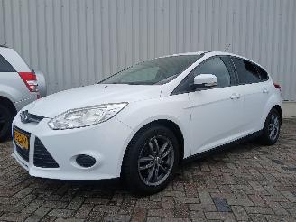 Ford Focus Focus 3 Hatchback 1.0 Ti-VCT EcoBoost 12V 100 (M2DA(Euro 5)) [74kW]  (=
02-2012/05-2018) picture 3