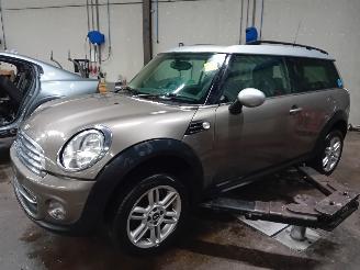 rozbiórka samochody osobowe Mini Mini Clubman (R55) Combi 1.6 16V Cooper (N16-B16A) [90kW]  (03-2010/06-2014=
) 2011