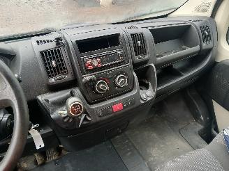Peugeot Boxer Boxer (U9) Van 2.2 HDi 130 Euro 5 (P22DTE(4HH)) [96kW]  (03-2011/...) picture 15