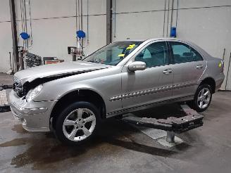 Auto da rottamare Mercedes C-klasse C (W203) Sedan 1.8 C-180K 16V (M271.946) [105kW]  (05-2002/02-2007) 2005/7