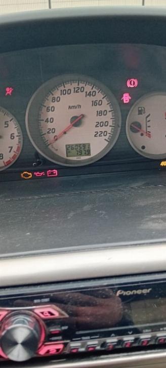 Nissan X-Trail X-Trail (T30) SUV 2.0 16V 4x4 (QR20DE) [103kW]  (07-2001/01-2013) picture 2