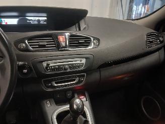 Renault Scenic Grand Scénic III (JZ) MPV 1.6 dCi (R9M-402(R9M-A4)) [96kW]  (04-2011=
/12-2016) picture 16