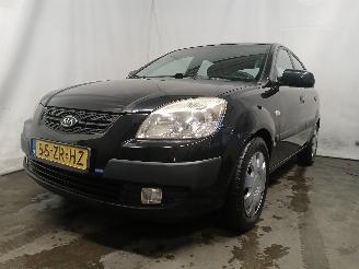 krockskadad bil auto Kia Rio Rio II (DE) Hatchback 1.4 16V (G4EE) [71kW]  (03-2005/12-2011) 2008/4