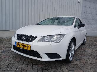 skadebil auto Seat Leon Leon (5FB) Hatchback 5-drs 1.6 TDI 16V (CLHB(Euro 5)) [66kW]  (11-2012=
/08-2018) 2014/5