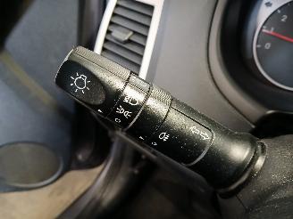 Hyundai I-20 i20 Hatchback 1.2i 16V (G4LA) [57kW]  (09-2008/12-2012) picture 16