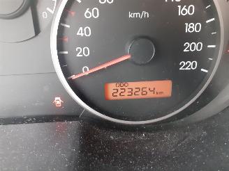 Hyundai I-20 i20 Hatchback 1.2i 16V (G4LA) [57kW]  (09-2008/12-2012) picture 2