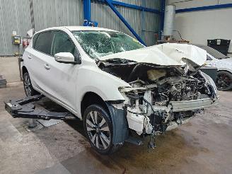 Nissan Pulsar Pulsar (C13) Hatchback 1.2 DIG-T 16V (HRA2DDT) [85kW]  (10-2014/...) picture 2