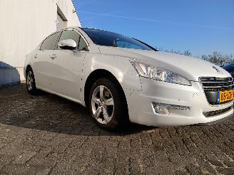 Peugeot 508 508 (8D) Sedan 2.0 HYbrid4 16V (DW10CTED4(RHC)) [147kW]  (11-2010/12-2=
018) picture 6