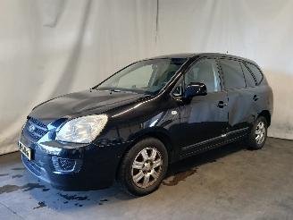 Kia Carens Carens III (FG) MPV 2.0i CVVT 16V (G4KA) [106kW]  (09-2006/06-2013) picture 2