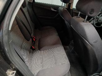 Audi A3 A3 Sportback (8PA) Hatchback 5-drs 1.8 TFSI 16V (BYT) [118kW]  (11-200=
6/03-2013) picture 10