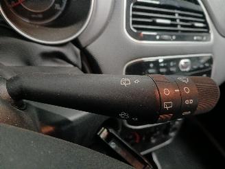 Fiat Punto Punto III (199) Hatchback 0.9 TwinAir (312.A.2000) [63kW]  (03-2012/..=
=2E) picture 15