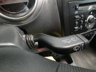 Suzuki Ignis Ignis (MH) Hatchback 5-drs 1.3 16V (M13A VVT) [69kW]  (09-2003/12-2007=
) picture 15