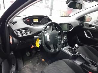 Peugeot 308 308 SW (L4/L9/LC/LJ/LR) Combi 5-drs 1.6 BlueHDi 120 (DV6FC(BHZ)) [88kW=
]  (03-2014/12-2021) picture 5