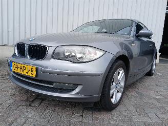 Unfallwagen BMW 1-serie 1 serie (E81) Hatchback 3-drs 116i 1.6 16V (N43-B16A) [90kW]  (03-2007=
/12-2011) 2009/1