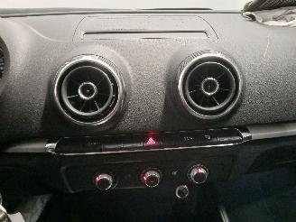 Audi A3 A3 Sportback (8VA/8VF) Hatchback 5-drs 1.2 TFSI 16V (CJZA(Euro 5)) [77=
kW]  (05-2013/03-2020) picture 23