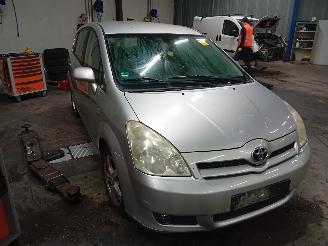 Toyota Corolla Corolla Verso (R10/11) MPV 1.8 16V VVT-i (1ZZFE) [95kW]  (04-2004/03-2=
009) picture 2