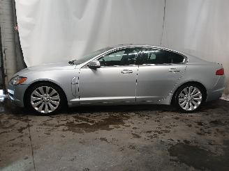 Jaguar XF XF (CC9) Sedan 2.7 D V6 24V (7G(AJ-TDV6)) [152kW]  (03-2008/04-2015) picture 4