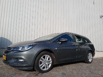 Opel Astra Astra K Sports Tourer Combi 1.6 CDTI 110 16V (B16DTU) [81kW]  (11-2015=
/12-2022) picture 3