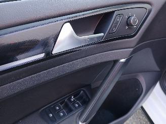 Volkswagen Golf Golf VII (AUA) Hatchback 2.0 R 4Motion 16V (DNUE) [221kW]  (11-2013/08=
-2020) picture 11